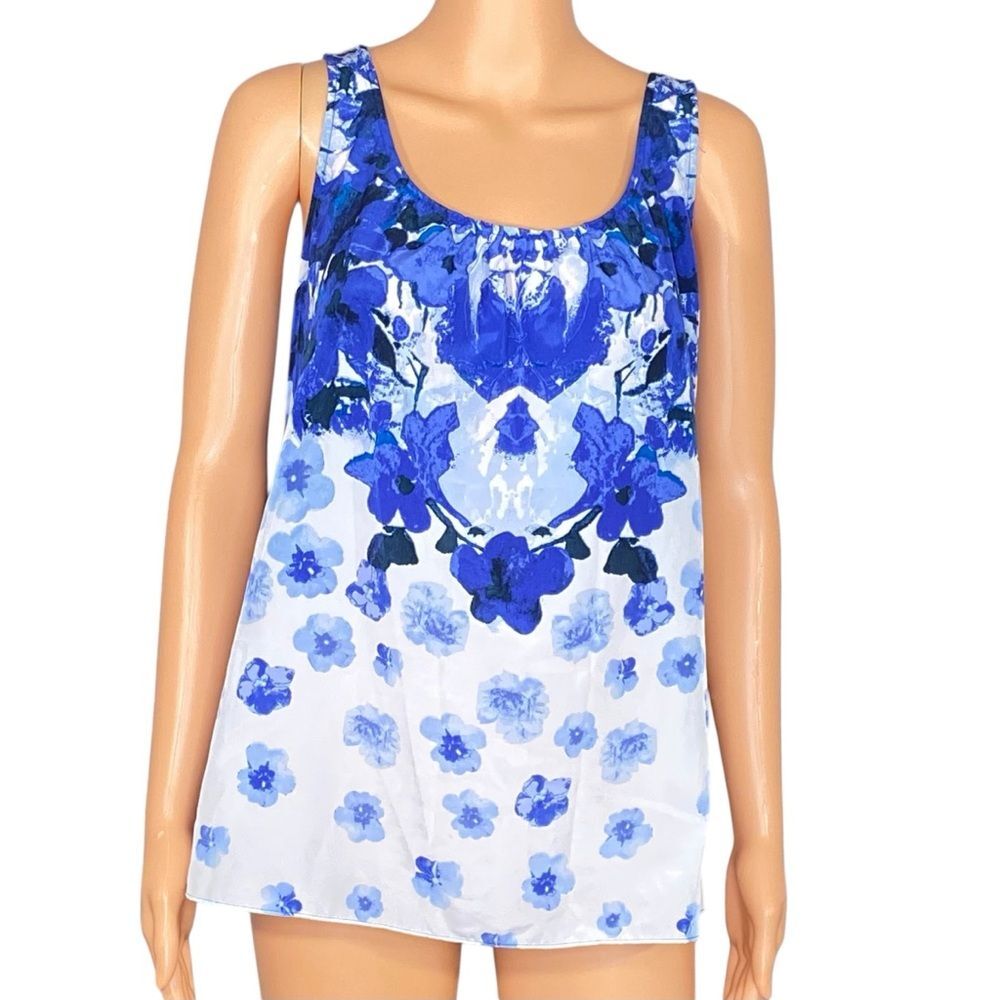New York & Co Sleeveless Tank Blue Floral Scoop Neck Lightweighr Summer SZ Med